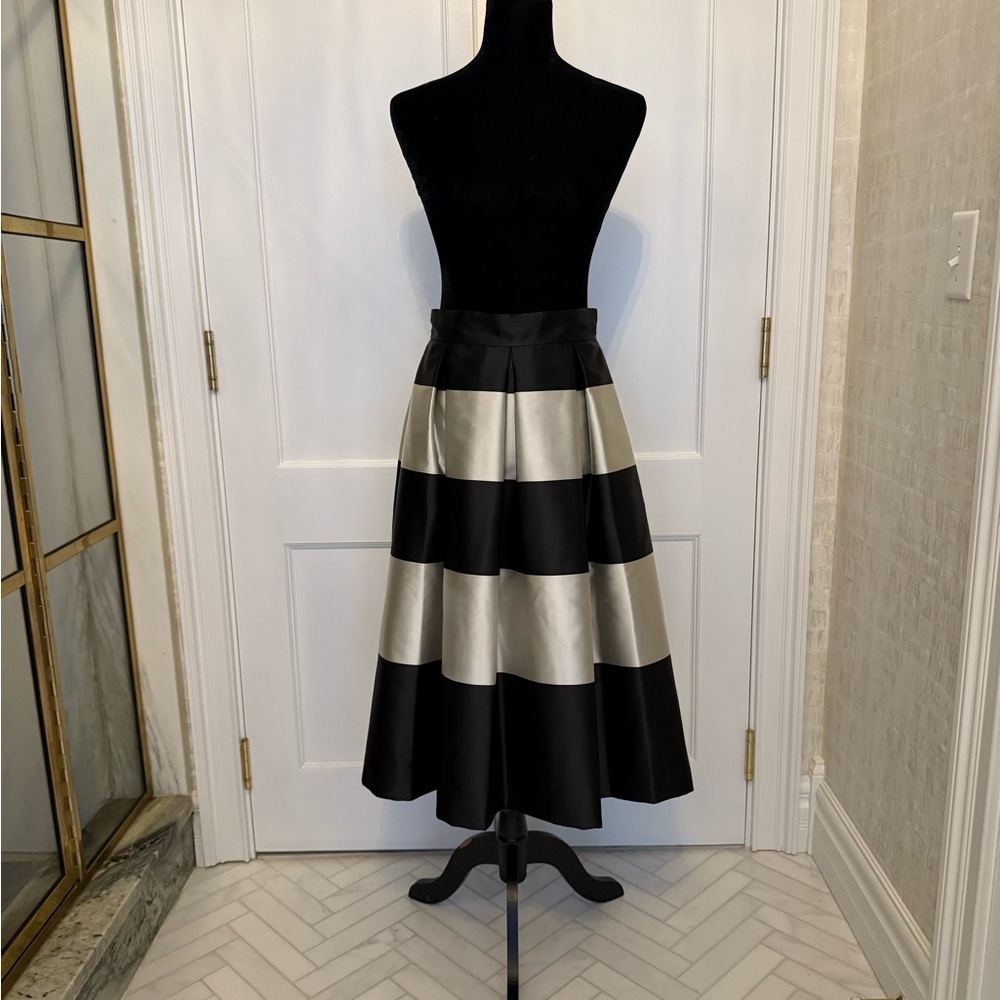 Eliza J Elegant Black and Silver Striped Midi Skirt - Small